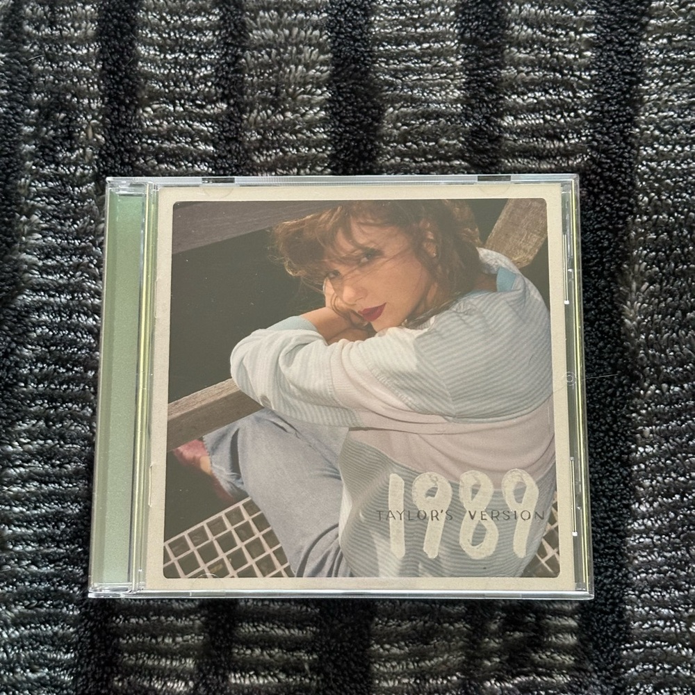 Taylor Swift 1989 (Taylor's Version) CD - Green
